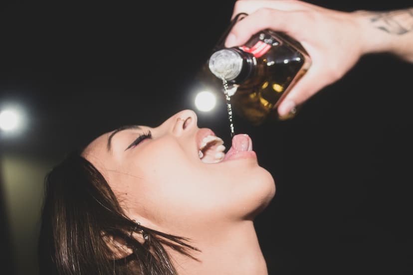 Is it safe to take antihistamines with alcohol?