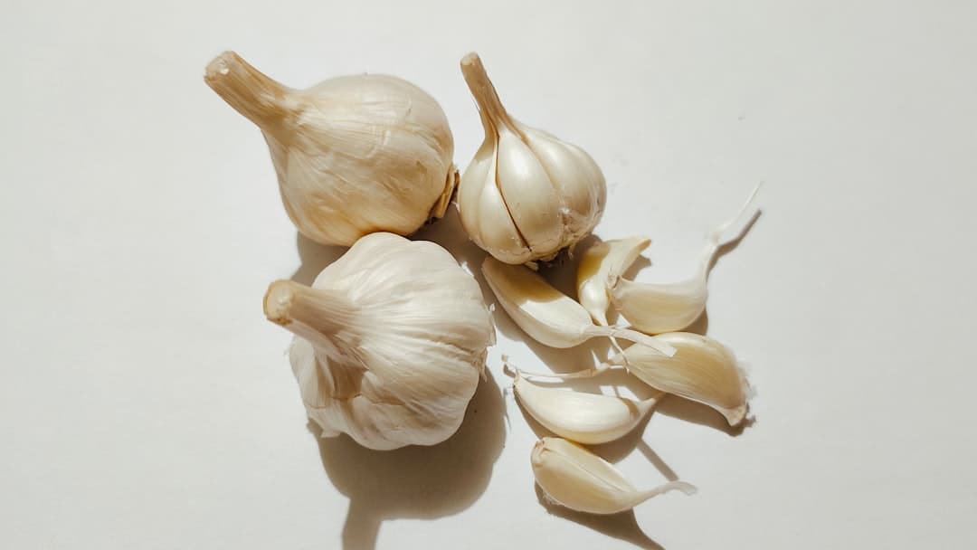 Garlic Supplements With Blood Thinners: Safe?