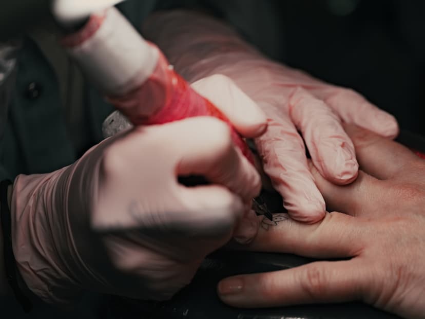 Swollen hands: what it can mean and what to do