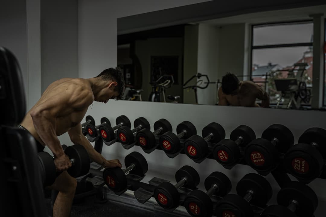Science vs Bro Training: Who Builds More Muscle?