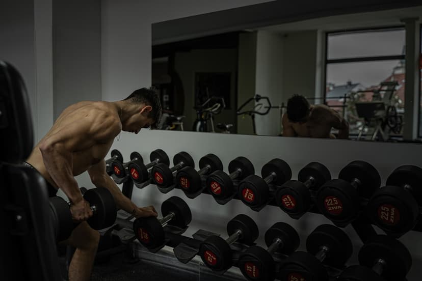Science vs Bro Training: Who Builds More Muscle?